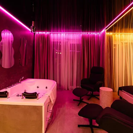 Z Jakuzzi Perlowa Przystan Rent Kollataja