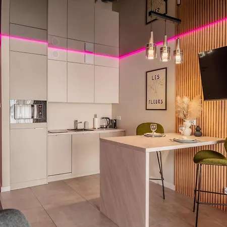 Z Jakuzzi Perlowa Przystan Rent Kollataja * Kolobřeh