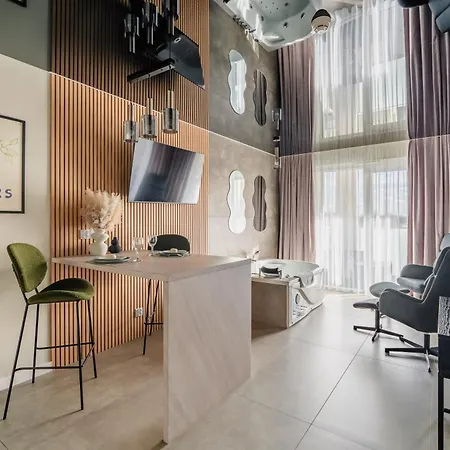 Z Jakuzzi Perlowa Przystan Rent Kollataja Apartmán *